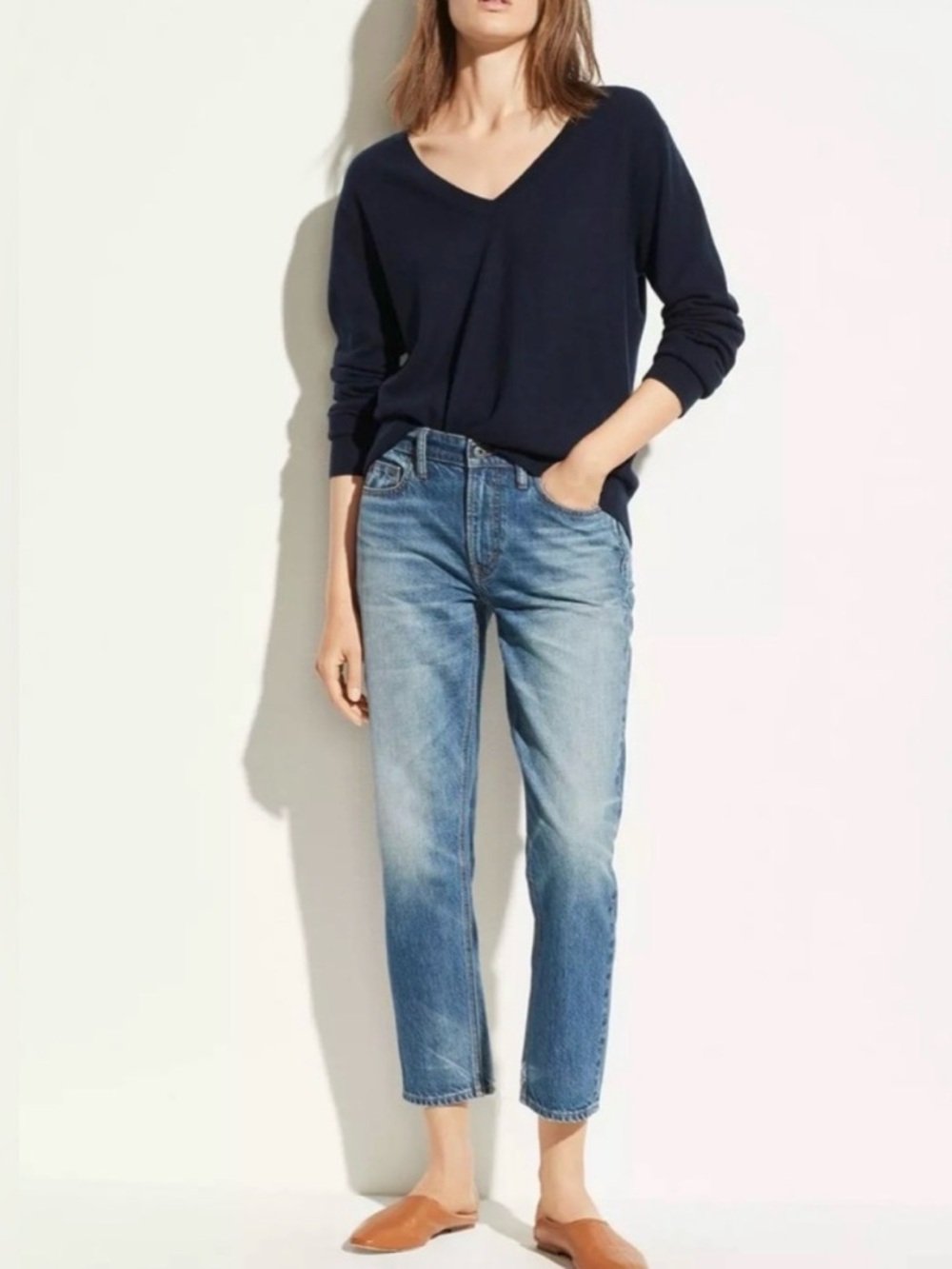 Vince Tomboy Jeans Size 26 Relaxed Straight Leg Cropped Denim EUC